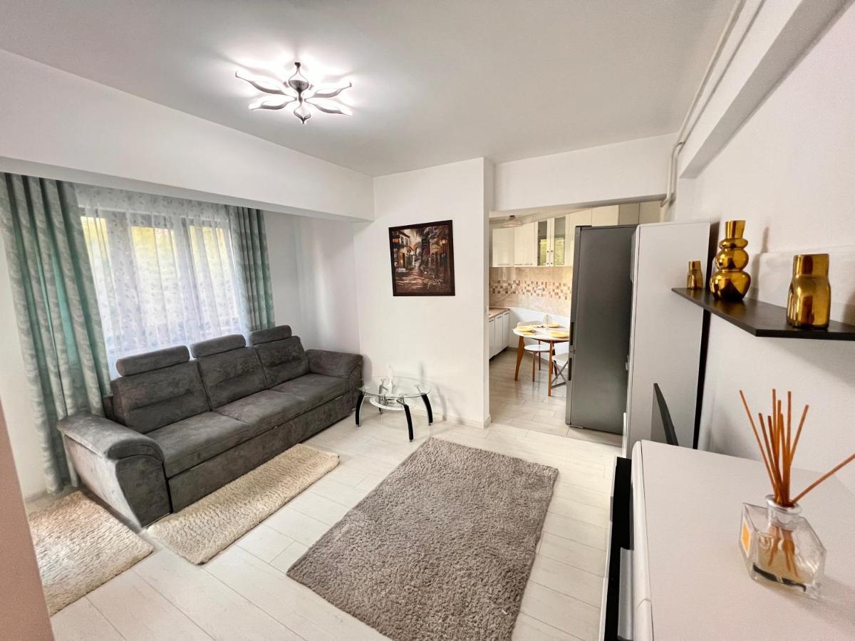 2 Rooms Apartment Airy & Bright Relax Яссы Экстерьер фото