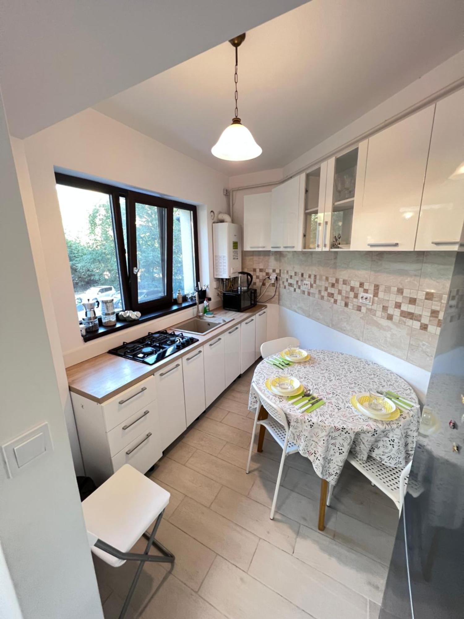 2 Rooms Apartment Airy & Bright Relax Яссы Экстерьер фото