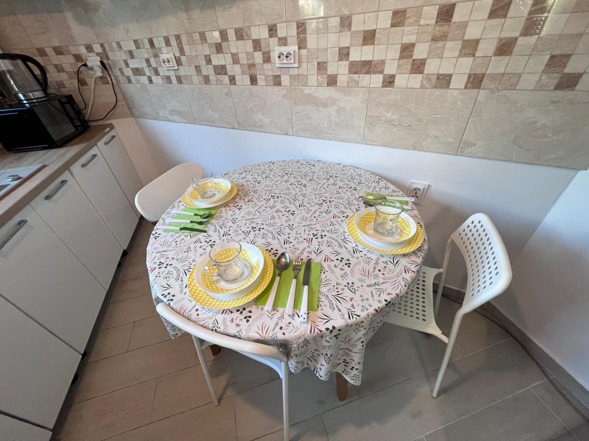 2 Rooms Apartment Airy & Bright Relax Яссы Экстерьер фото